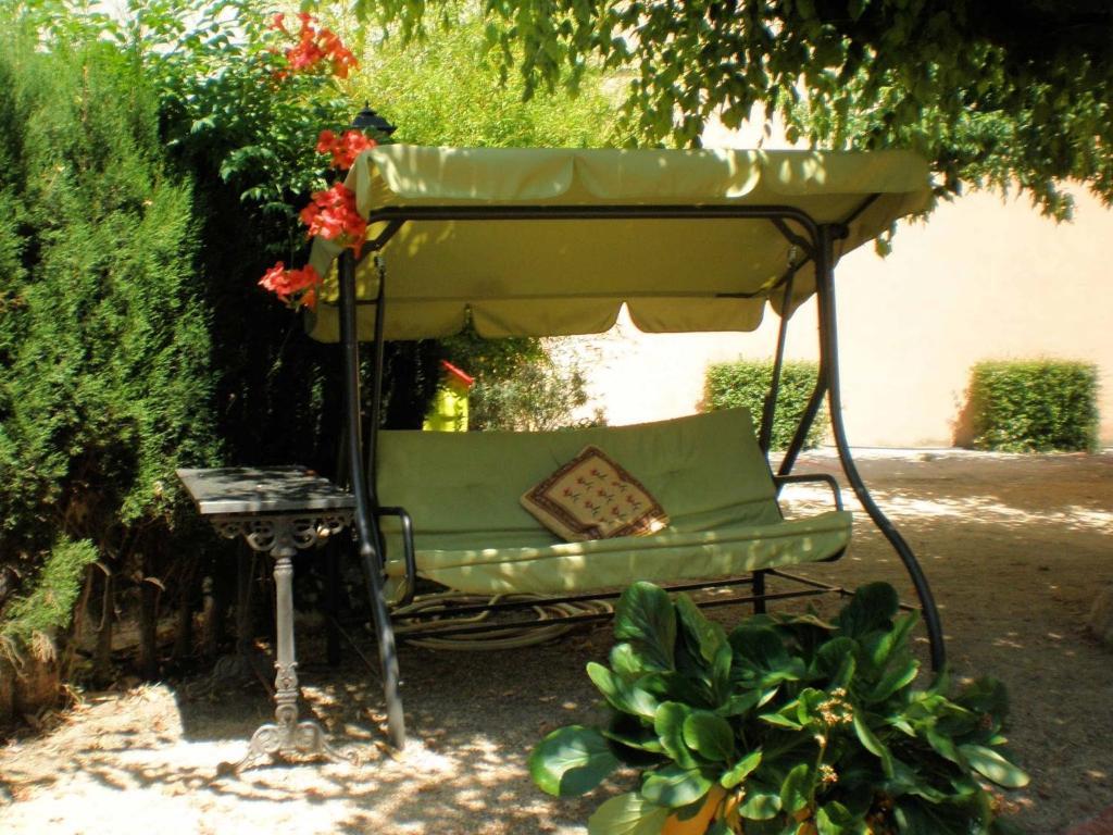Hostal Fabrellas Caldes de Malavella Εξωτερικό φωτογραφία